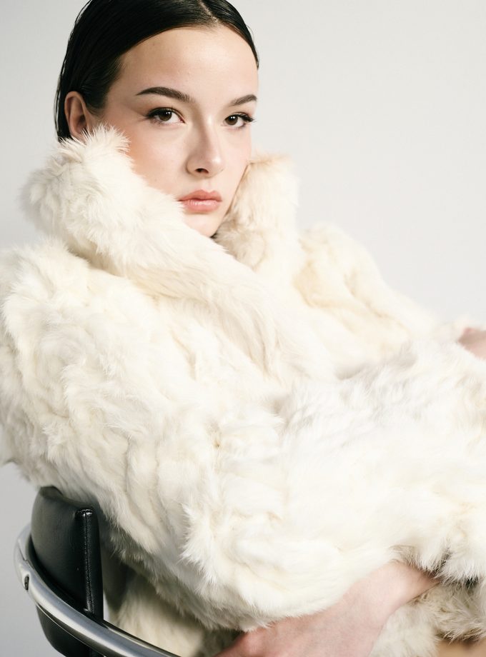 Chaqueta corta de pelo